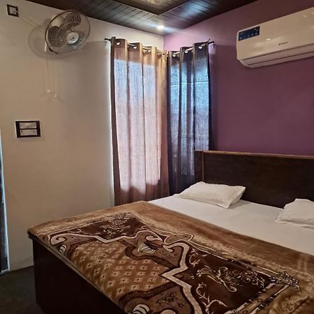 Privyrooms Gorakhpur Exteriér fotografie